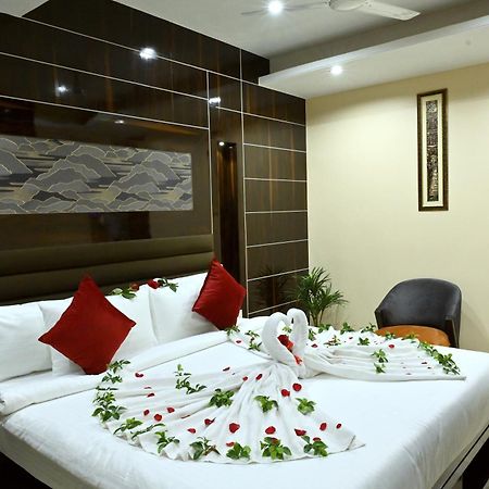 Hotel Trax International Jamshedpur Exteriör bild