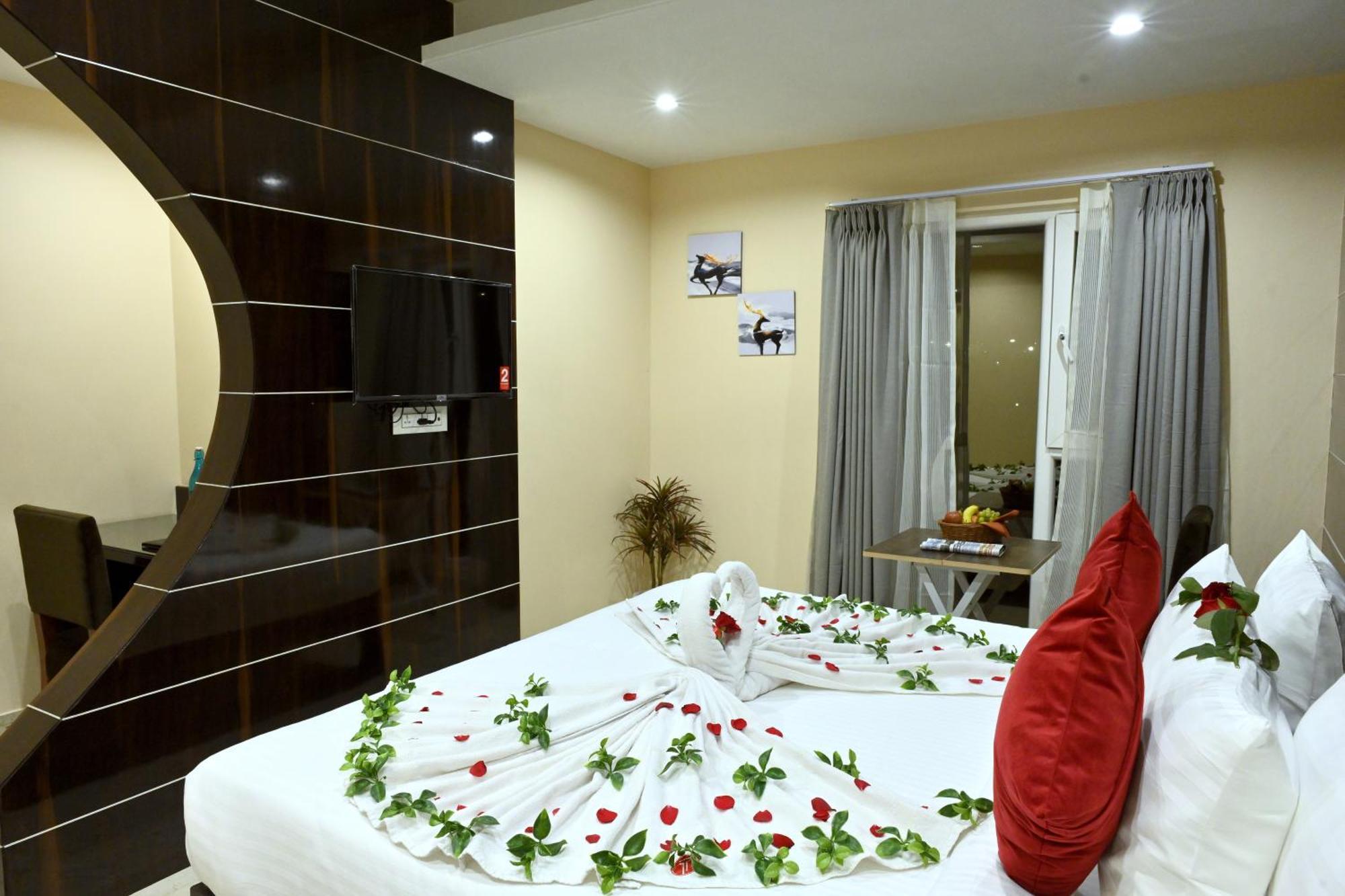 Hotel Trax International Jamshedpur Exteriör bild