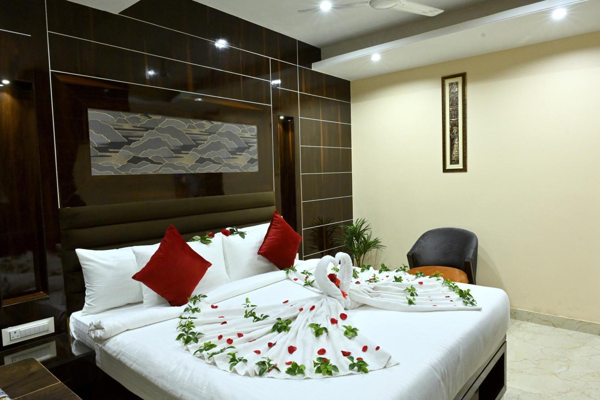Hotel Trax International Jamshedpur Exteriör bild