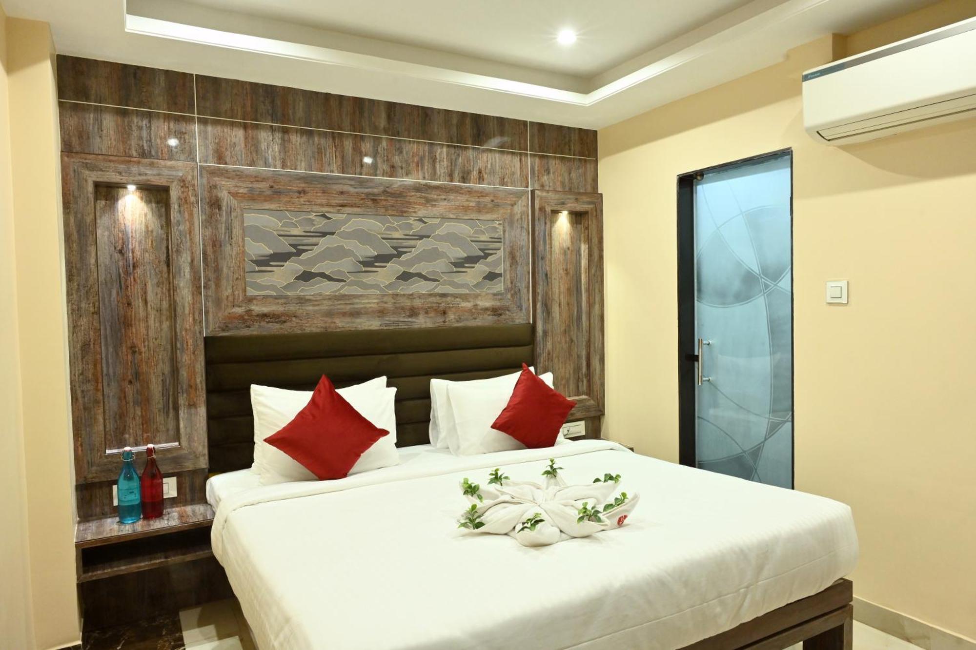 Hotel Trax International Jamshedpur Exteriör bild