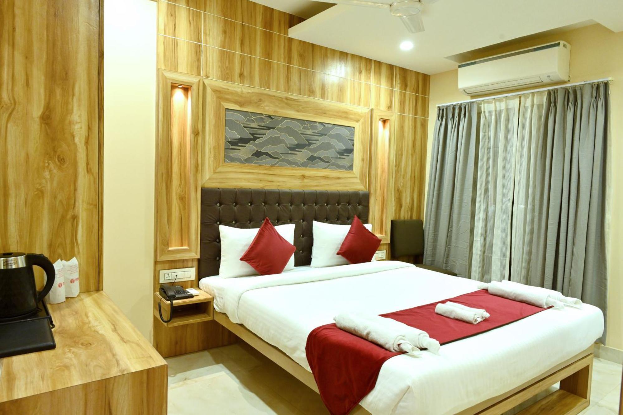 Hotel Trax International Jamshedpur Exteriör bild