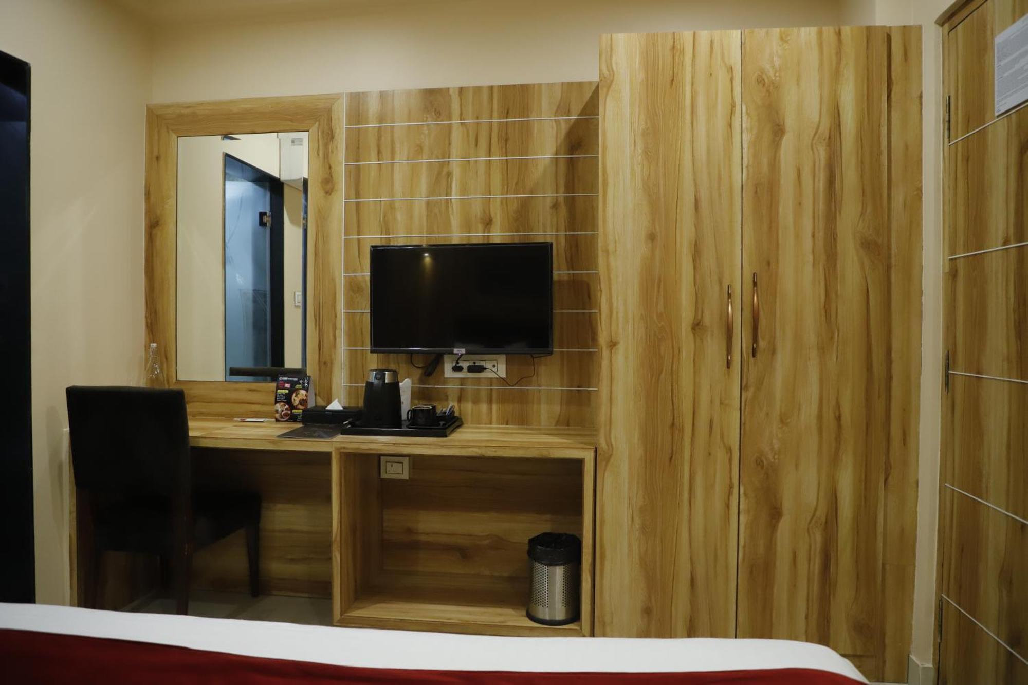 Hotel Trax International Jamshedpur Exteriör bild