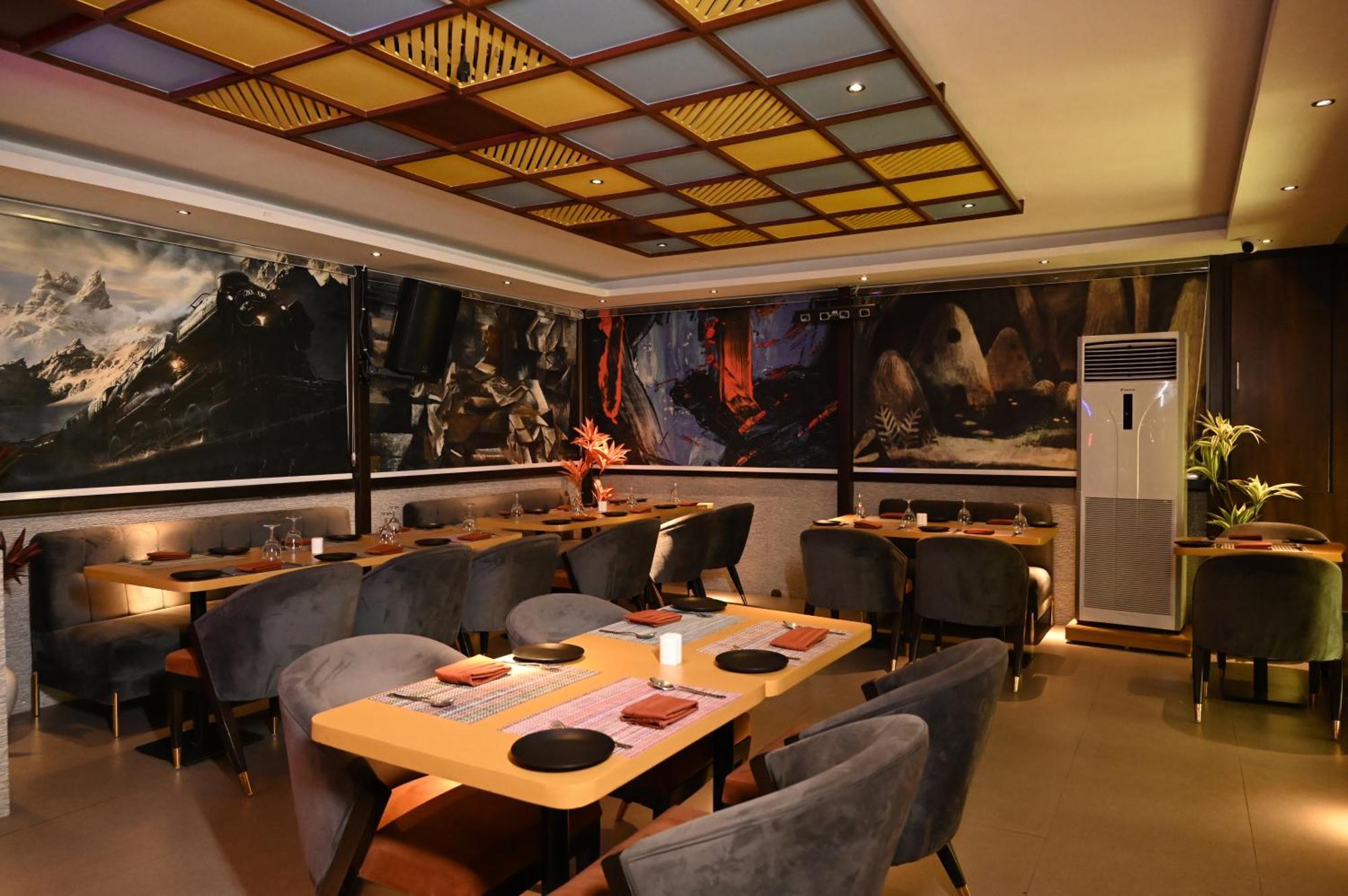 Hotel Trax International Jamshedpur Exteriör bild